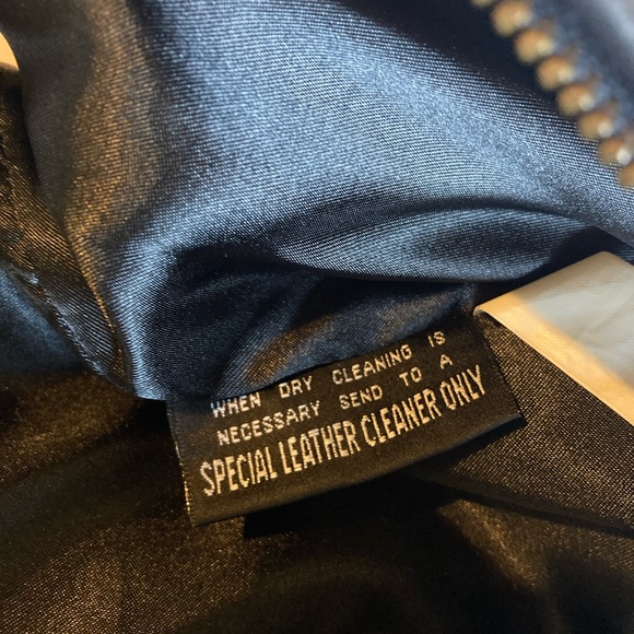 Pelle Studio Dark Leather Vest - Picture 6 of 6